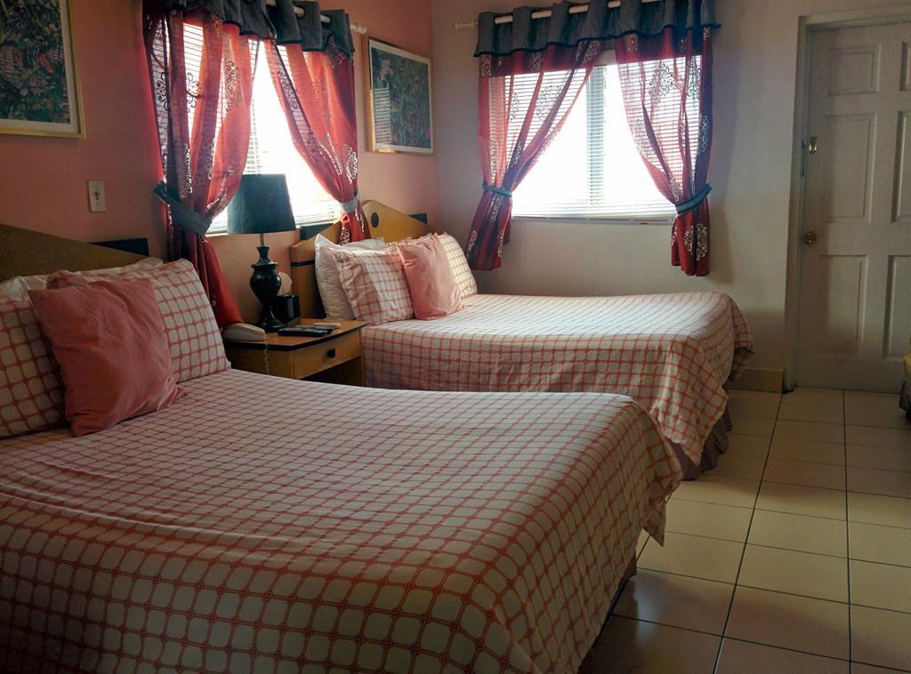 Towne Hotel Nassau Eksteriør billede